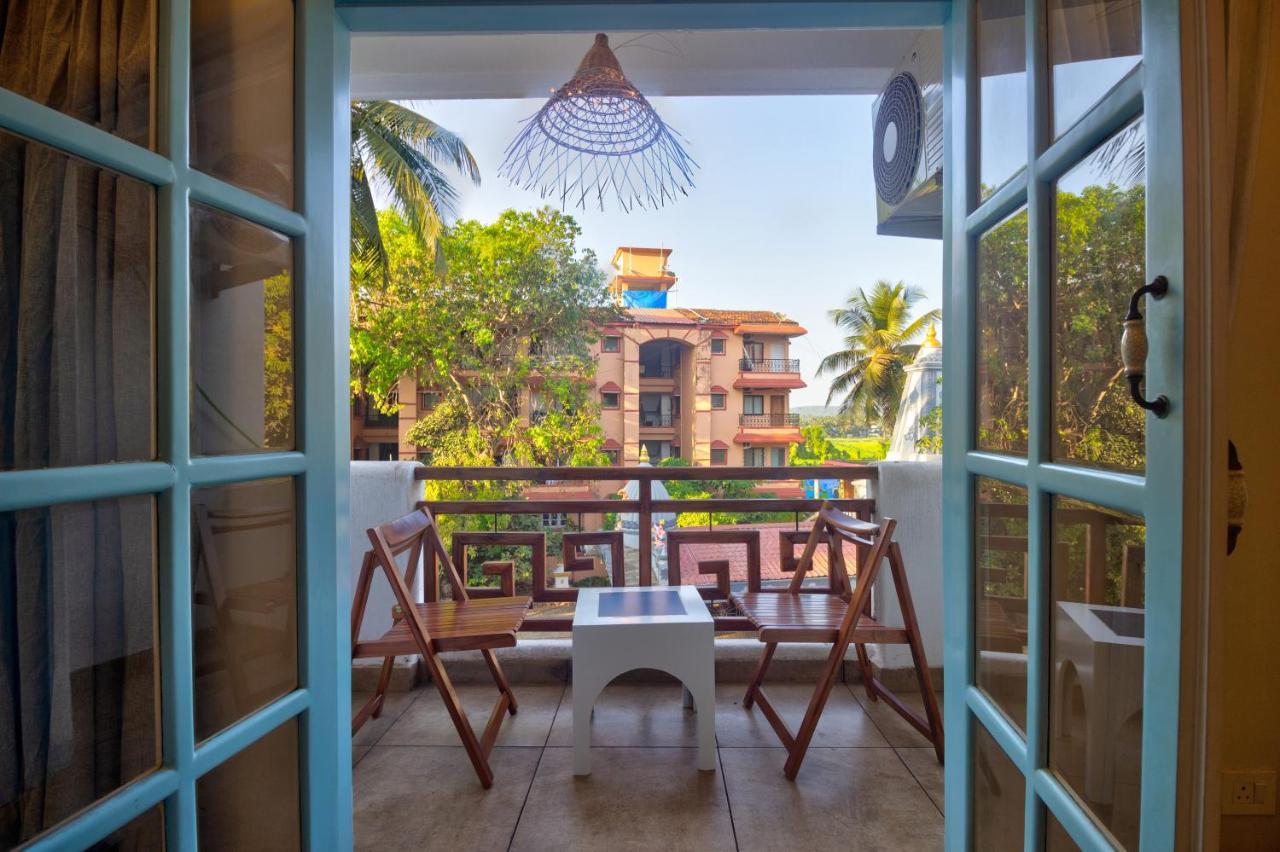 Pajaros Blu Hotel Calangute Exterior photo